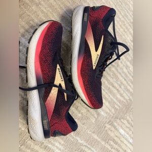 Brooks sneakers